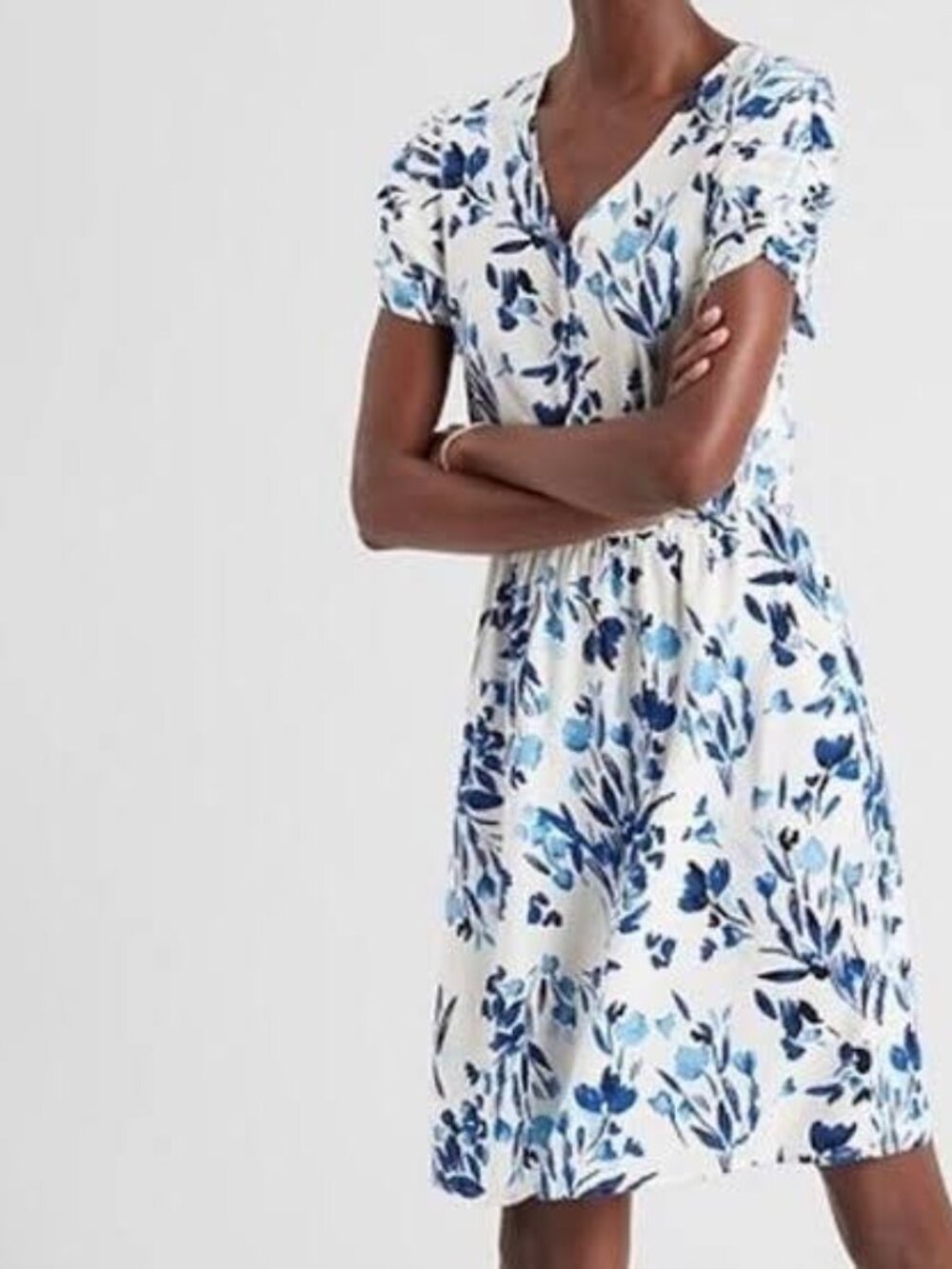 Banana Republic Factory short sleeve dress, floral, size medium